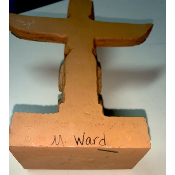 Alaska Style Totem Pole - Vintage Style-Made from Resin - Hand Painted Native - Picture 4 of 4